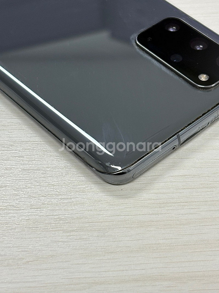 갤럭시 S20플러스 그레이색상 256용량 가성비좋은 꿀매물 단말기 17만 판매합니다--5